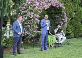Za nami je Mednarodni forum o vrtnicah v Arboretumu Volčji Potok
